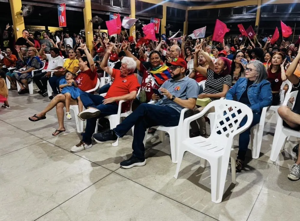 “VIRADA DE LULA”: REUNIÃO EM MARABÁ REÚNE PROFESSORES, ESTUDANTES E LIDERANÇAS POLÍTICAS