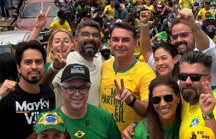  FLÁVIO BOLSONARO REÚNE MULTIDÃO EM MOTOCARREATA EM MARABÁ E PROMETE MUDANÇAS PARA O PARÁ